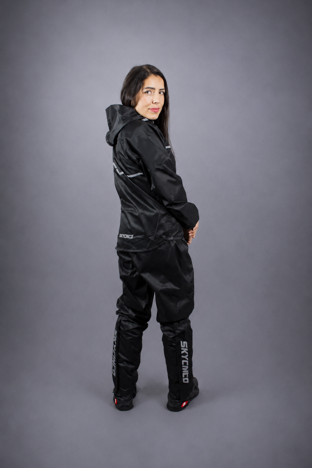 ChatGPT-Image-11-ago-2026-04_02_00-p.m.png Chaqueta DUAL PRO Mujer
