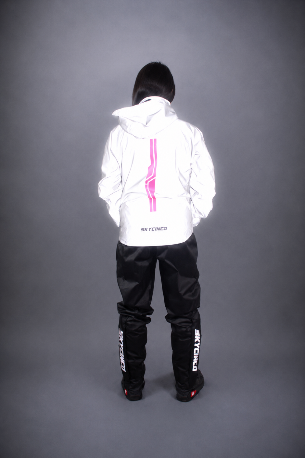 ChatGPT-Image-11-ago-2026-04_35_39-p.m.png Chaqueta DUAL PRO Mujer